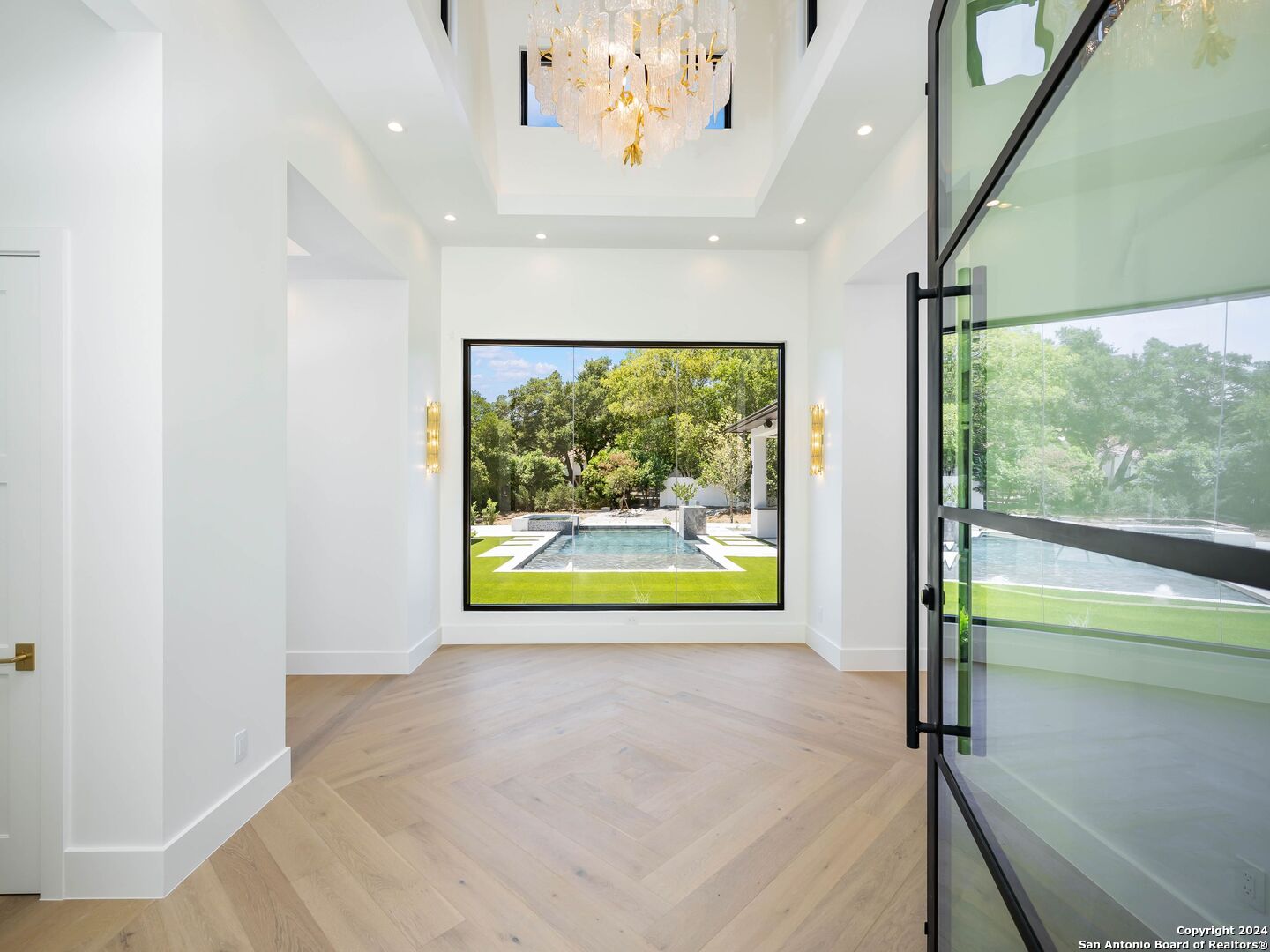29 VINEYARD DR
