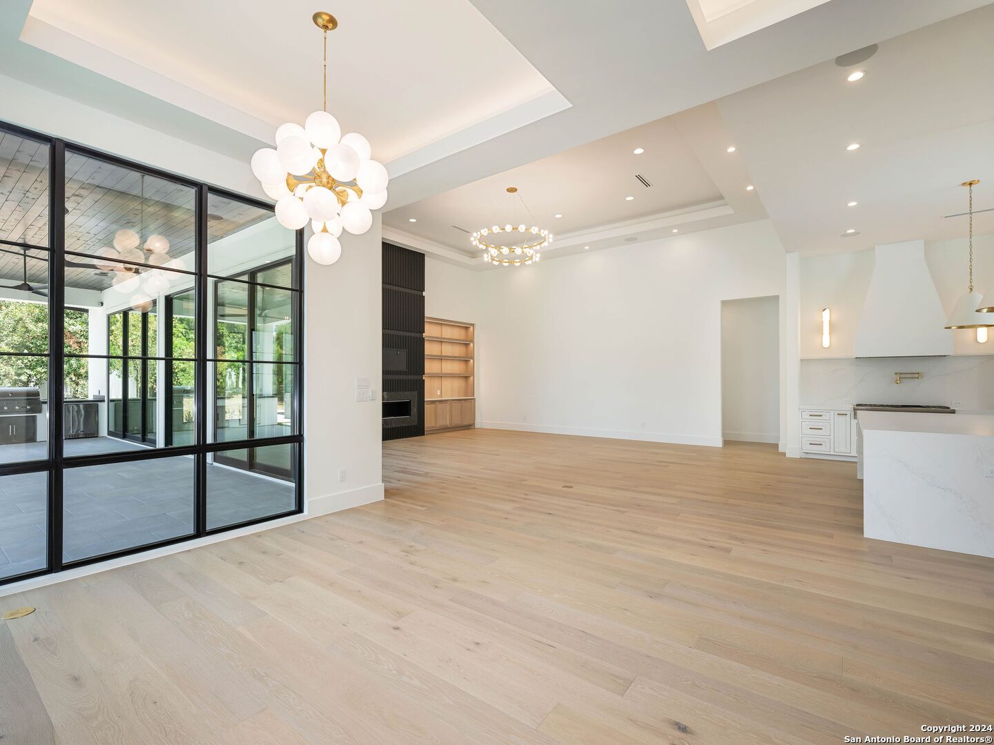 29 VINEYARD DR