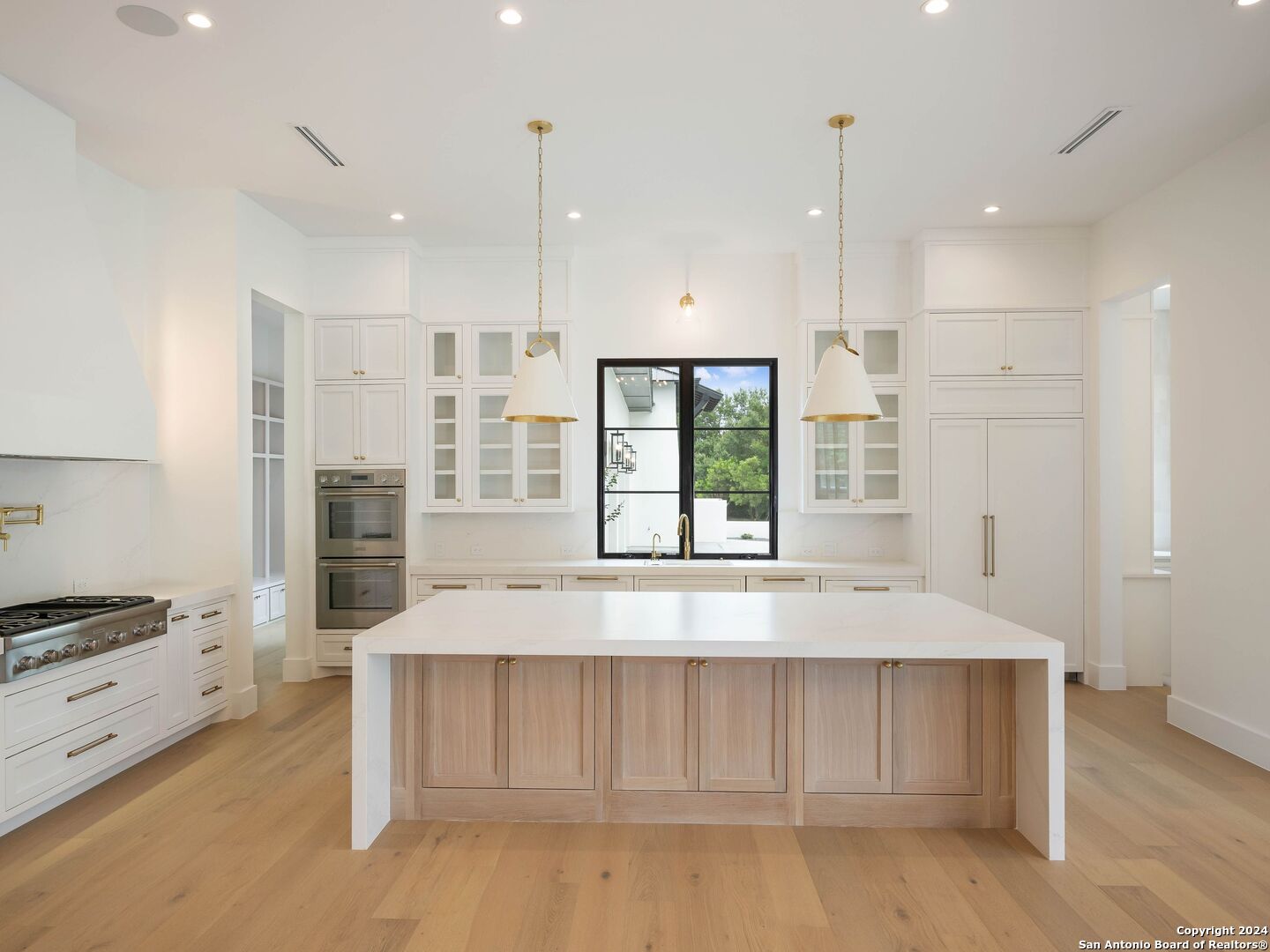 29 VINEYARD DR