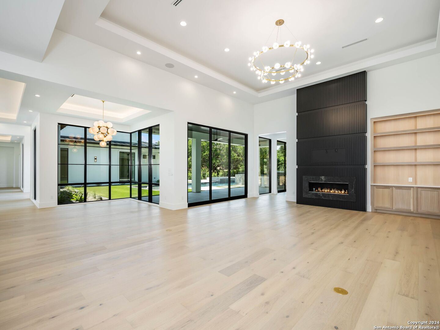 29 VINEYARD DR