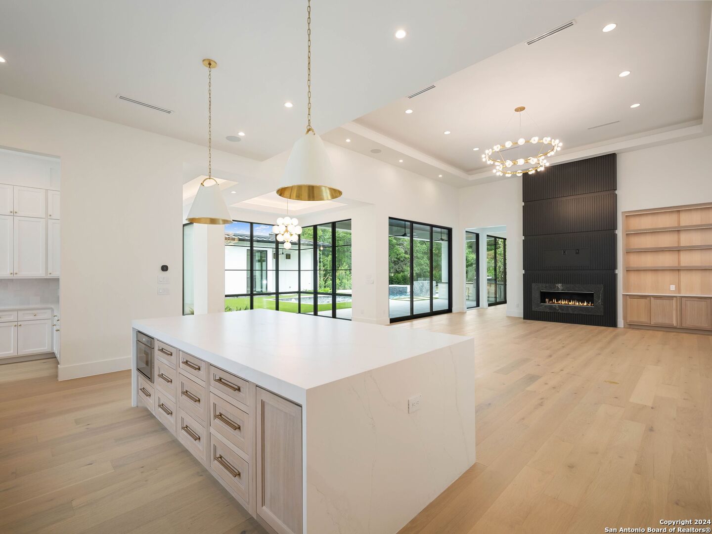 29 VINEYARD DR