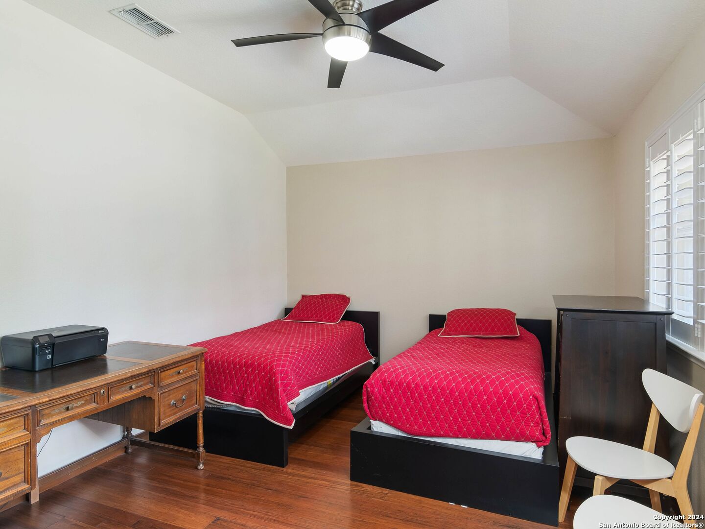 6510 AMBER OAK
