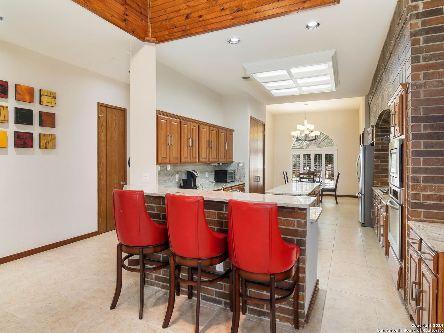 6510 AMBER OAK