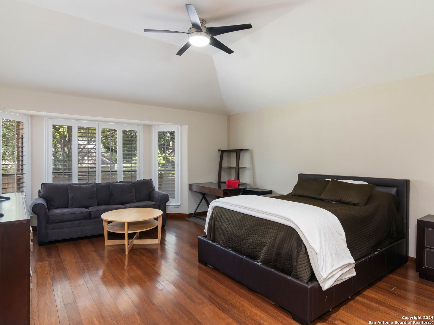 6510 AMBER OAK