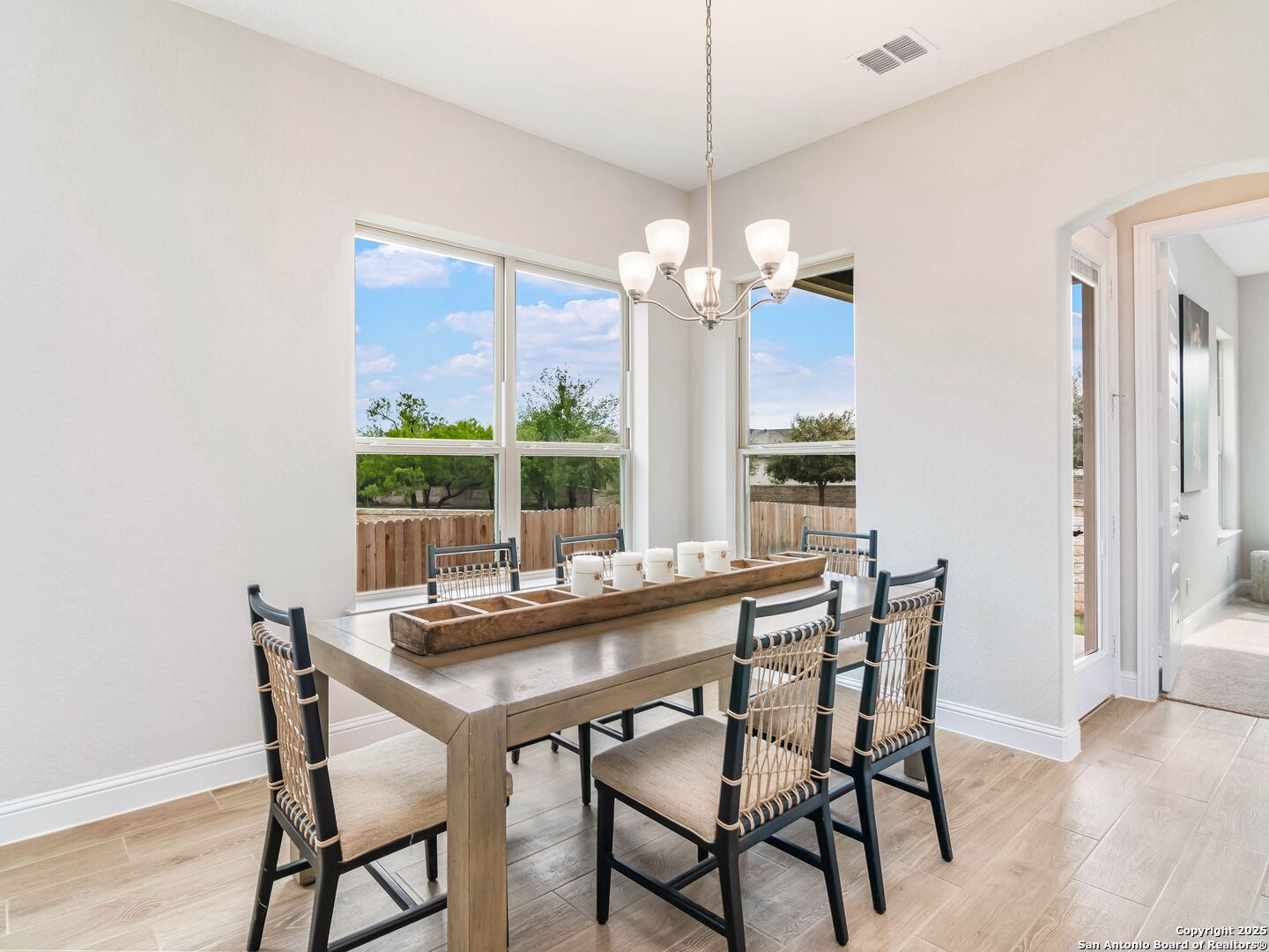 712 Pond Bluff