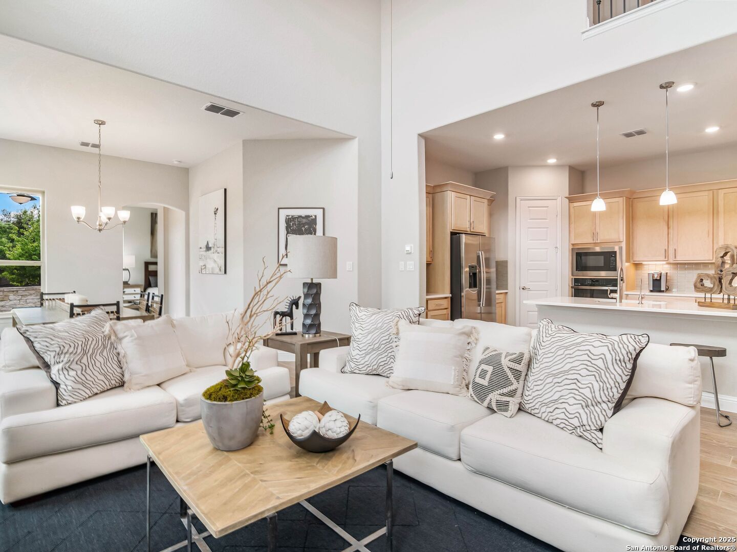712 Pond Bluff