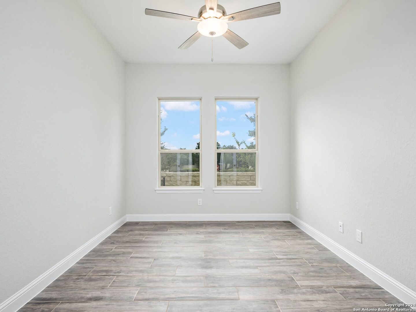 716 Pond Bluff