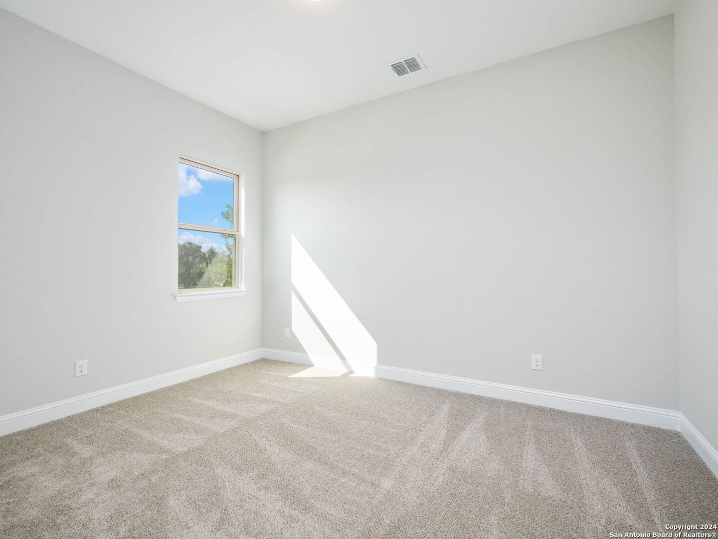 716 Pond Bluff