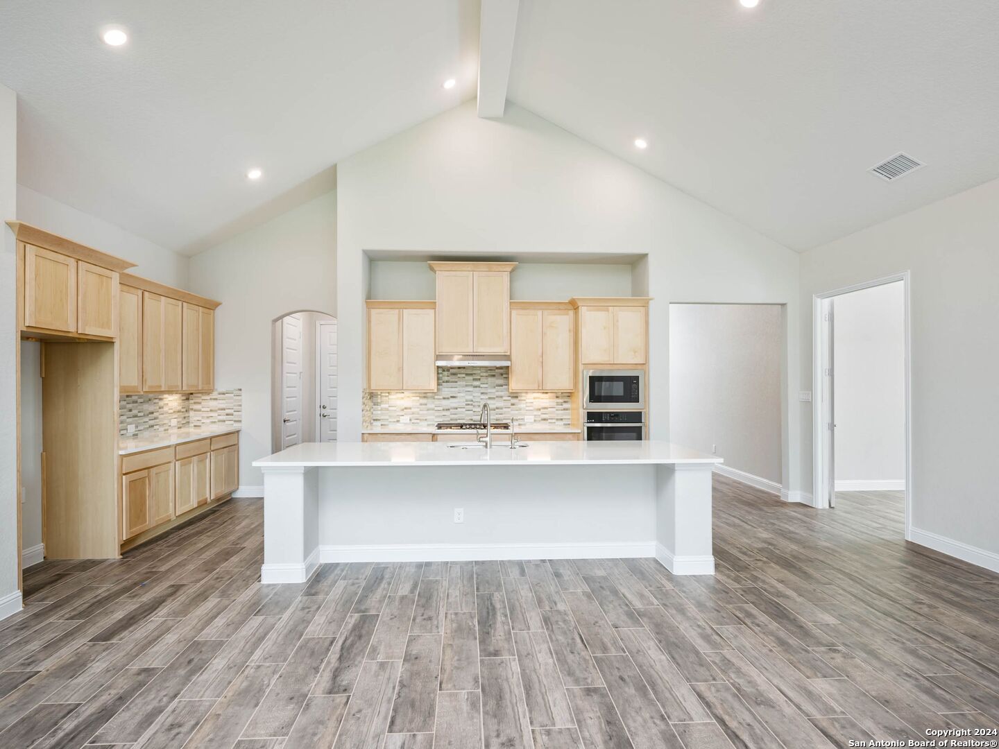 716 Pond Bluff