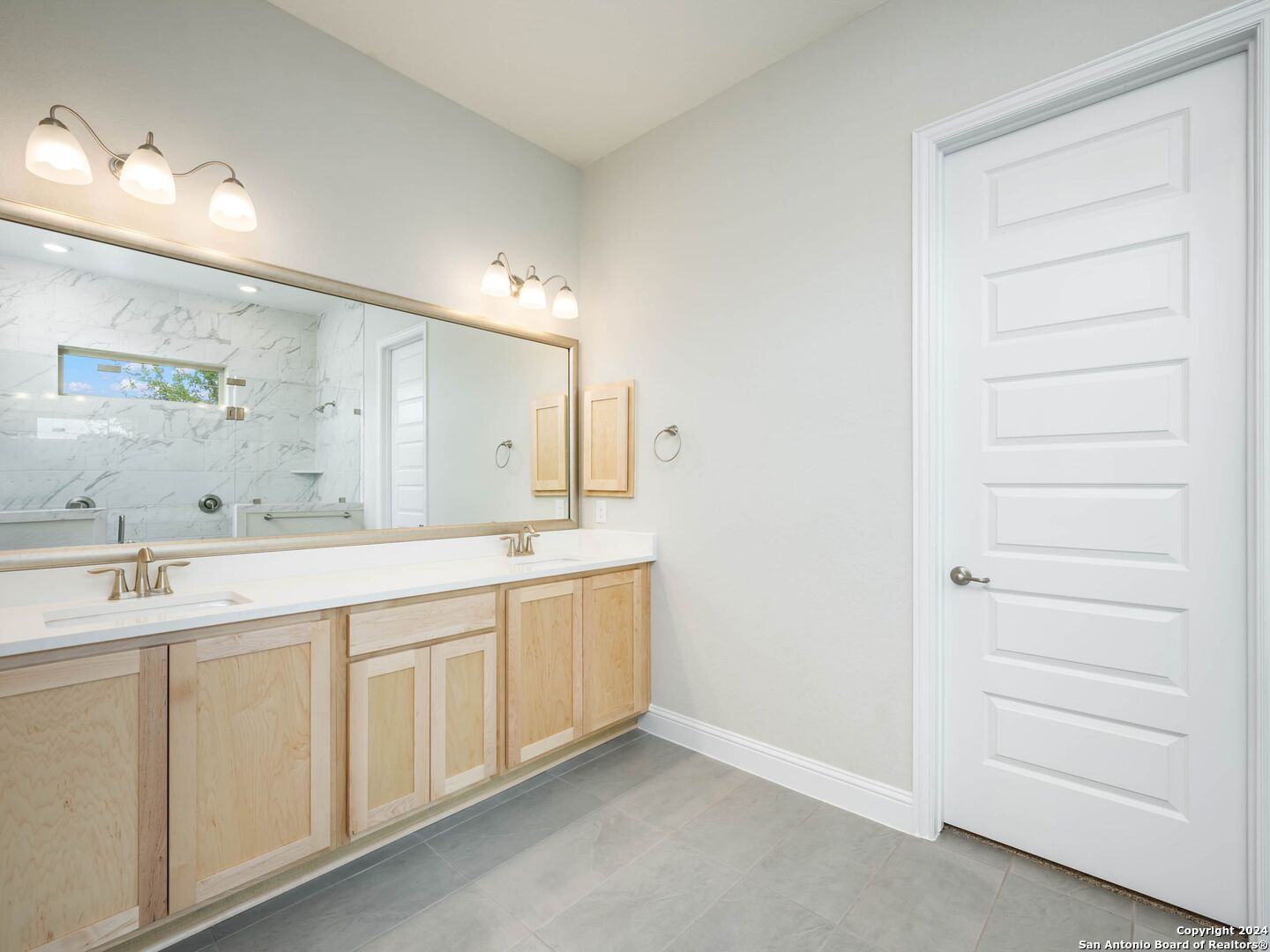 716 Pond Bluff
