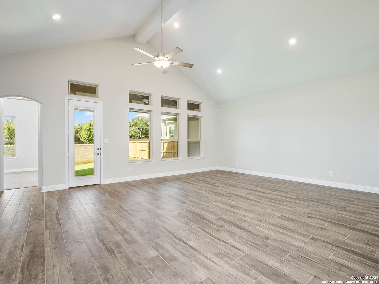 716 Pond Bluff