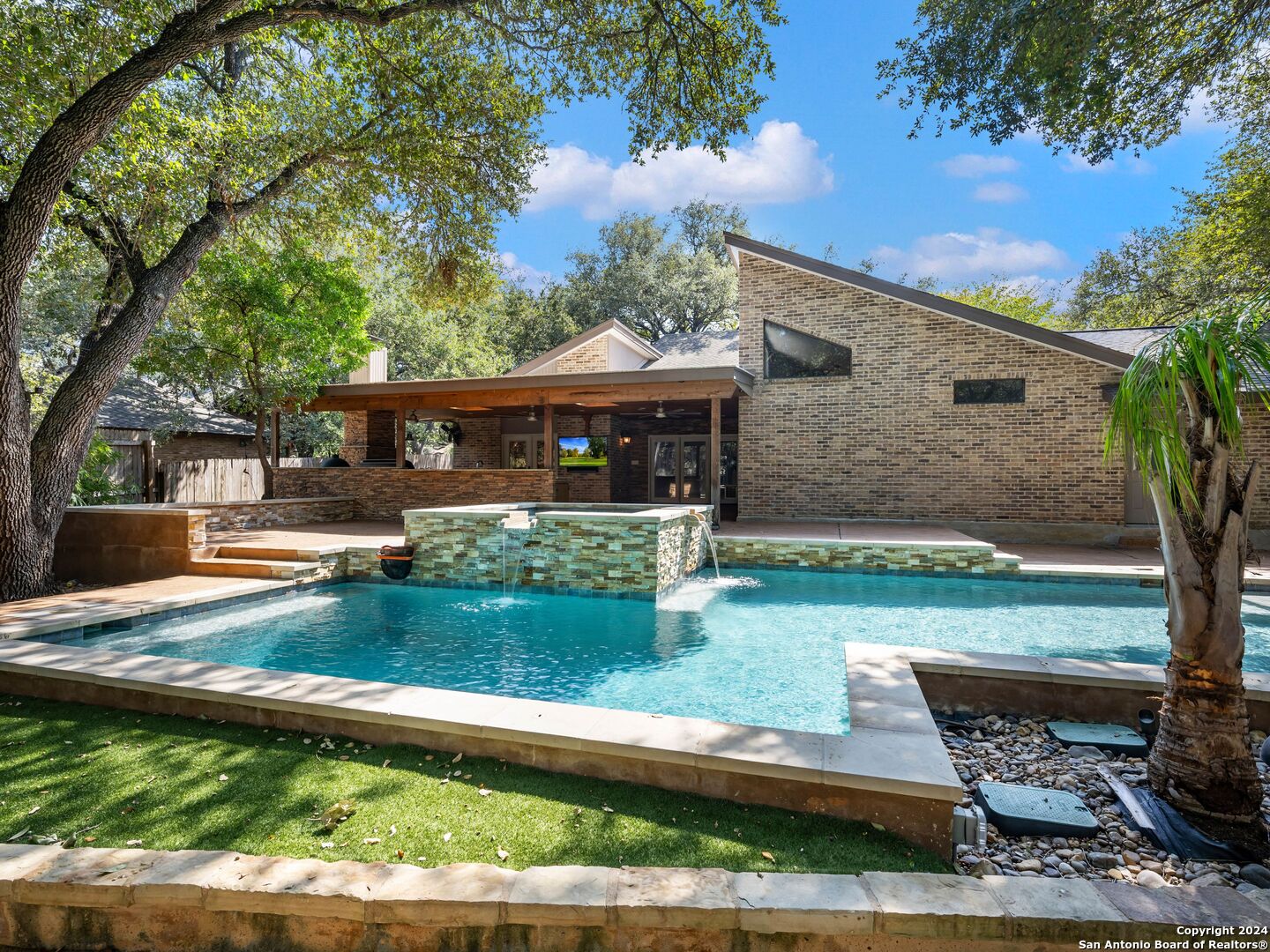13151 N HUNTERS CIR