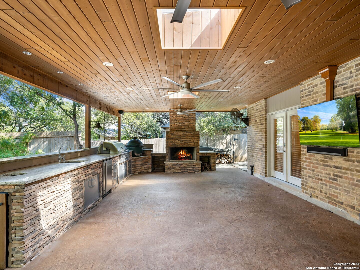 13151 N HUNTERS CIR