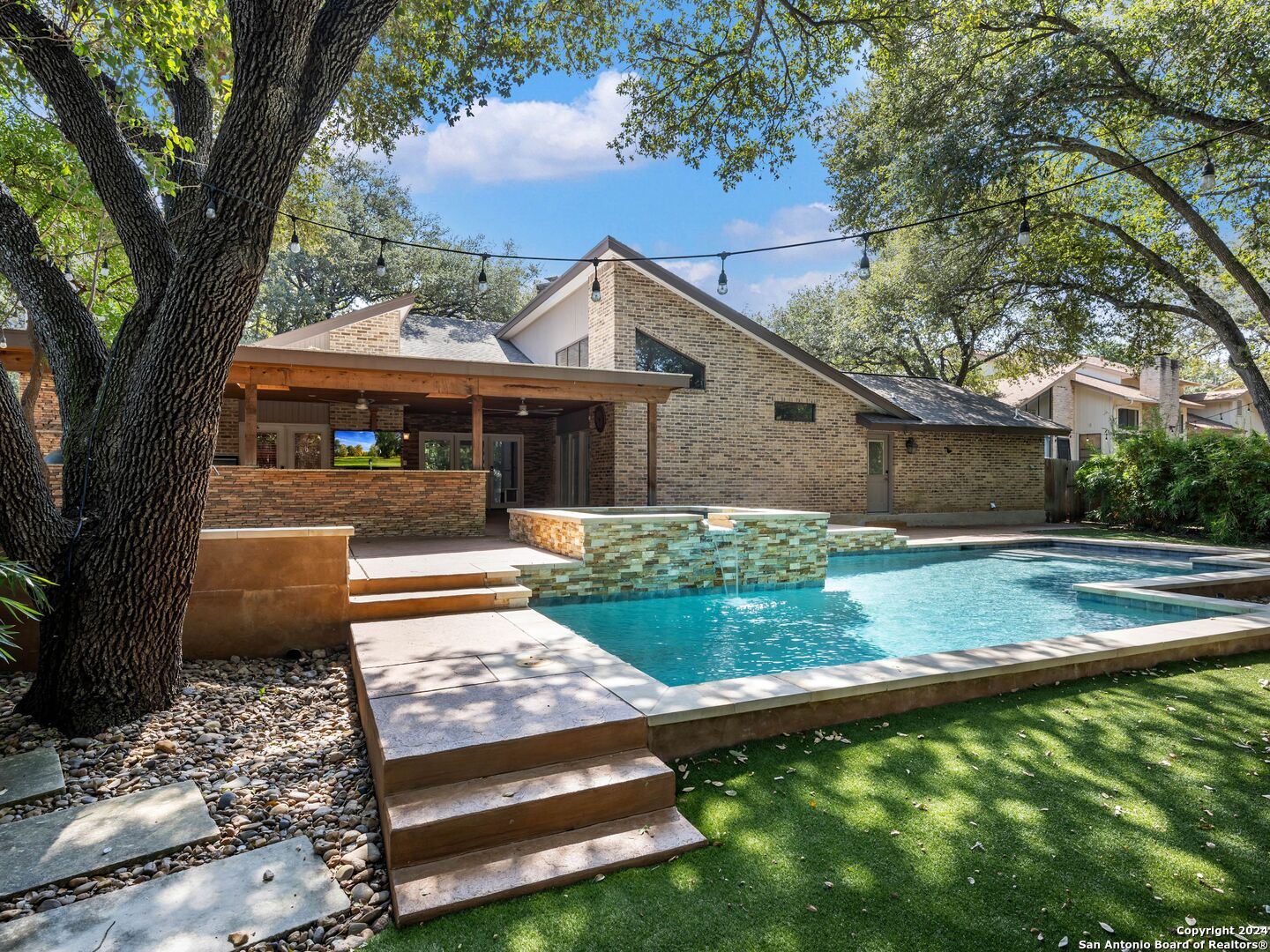 13151 N HUNTERS CIR