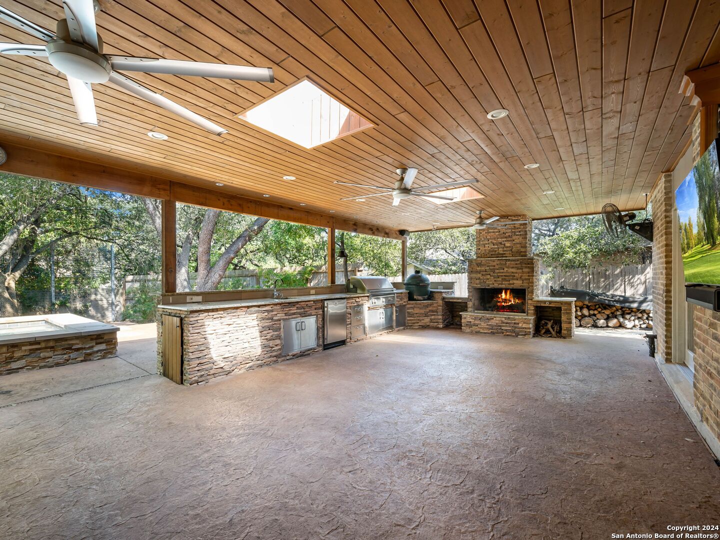 13151 N HUNTERS CIR