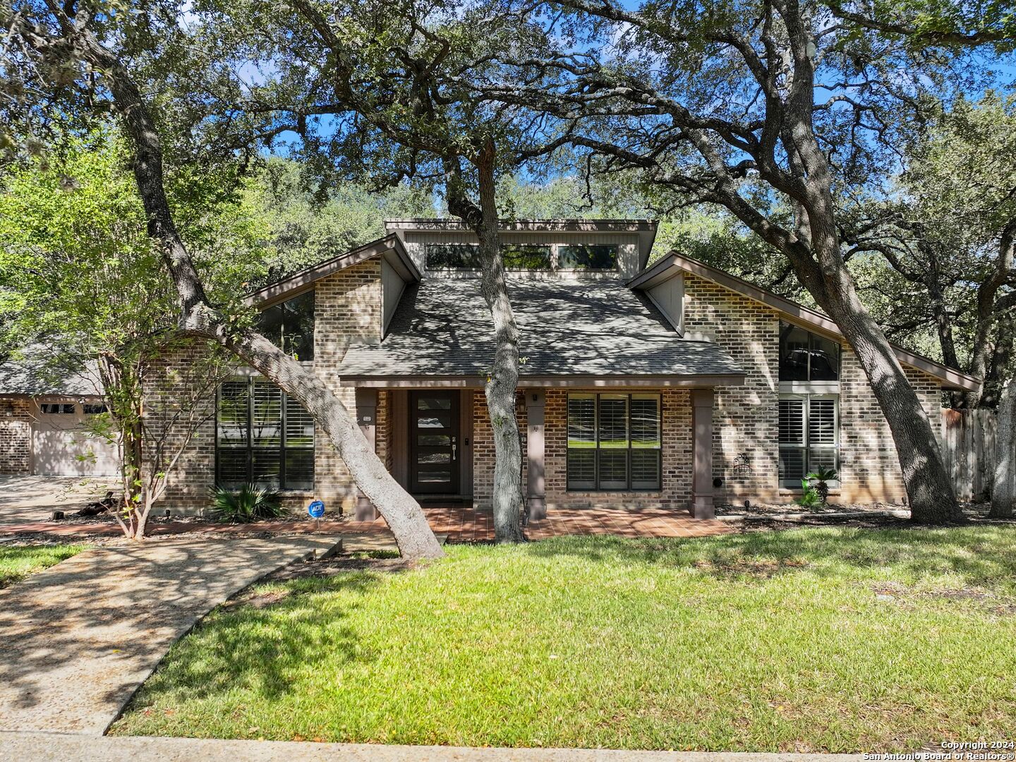 13151 N HUNTERS CIR