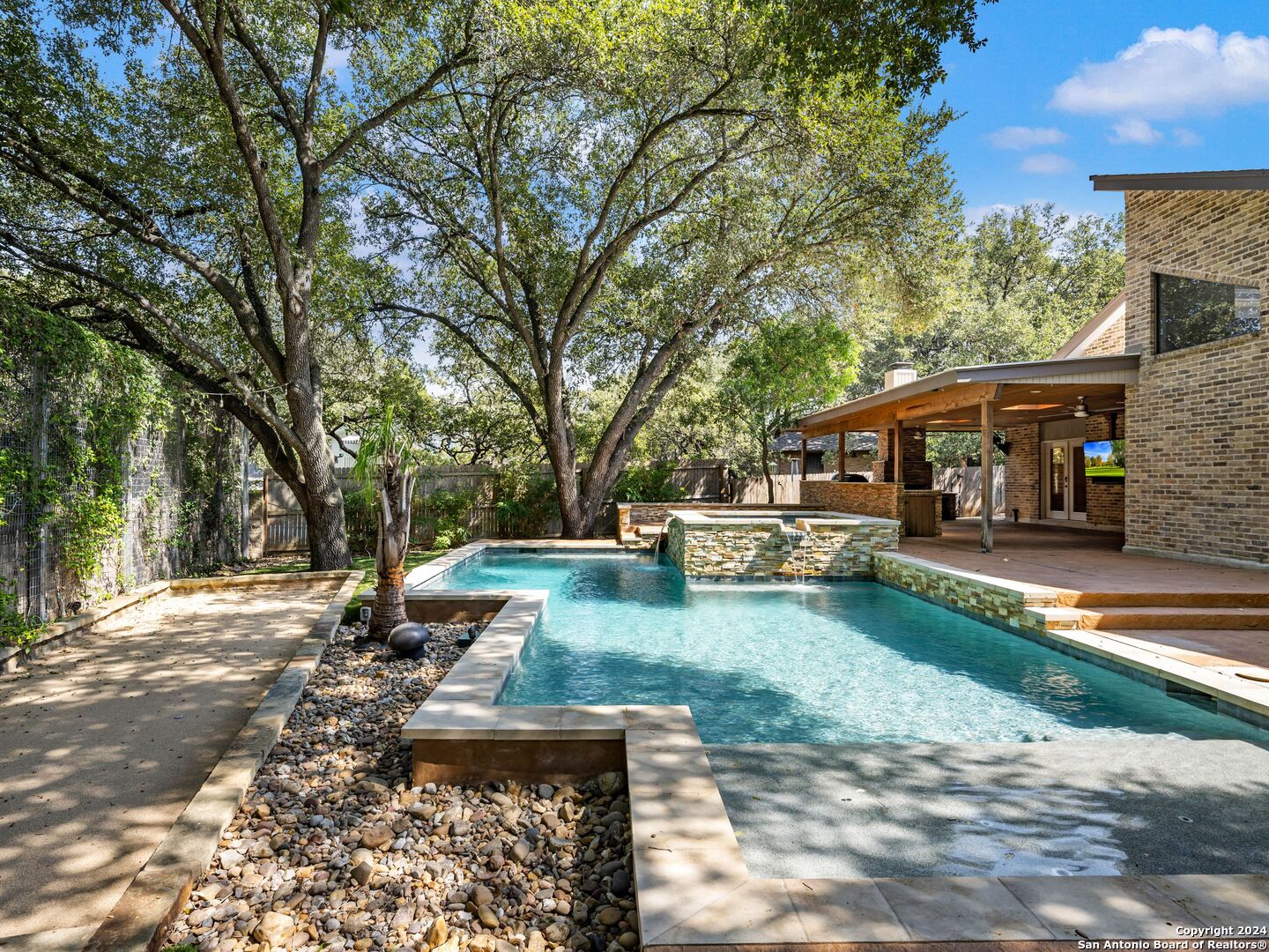 13151 N HUNTERS CIR