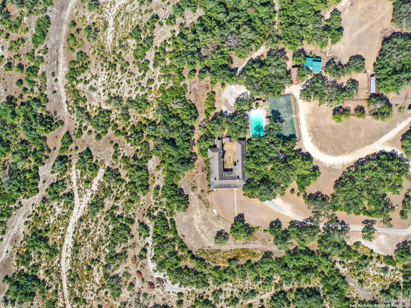 LOT 33 TOUTANT BEAUREGARD RD