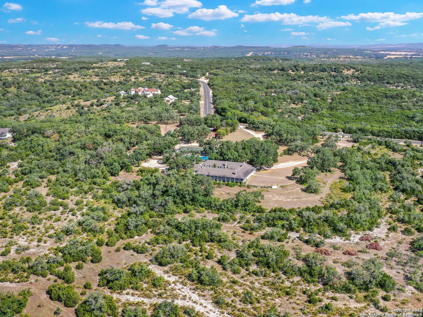 LOT 33 TOUTANT BEAUREGARD RD