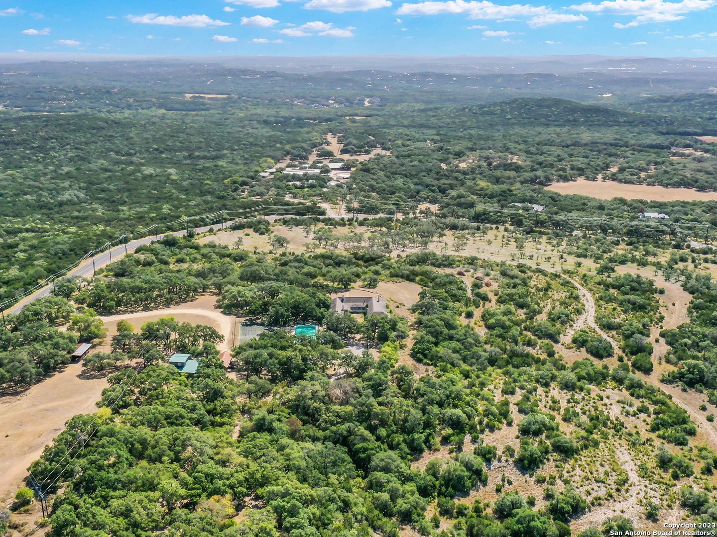 LOT 33 TOUTANT BEAUREGARD RD