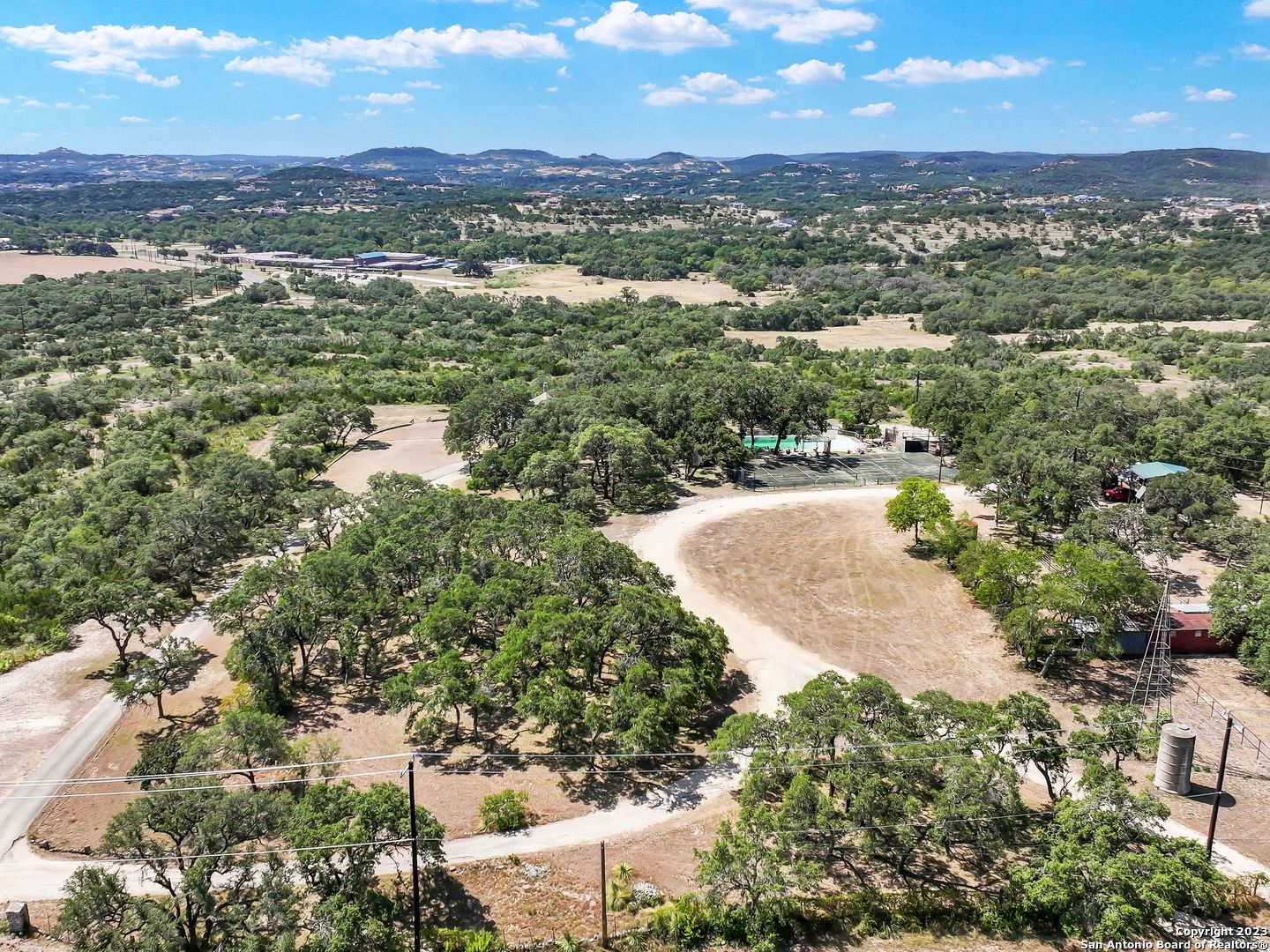 LOT 33 TOUTANT BEAUREGARD RD