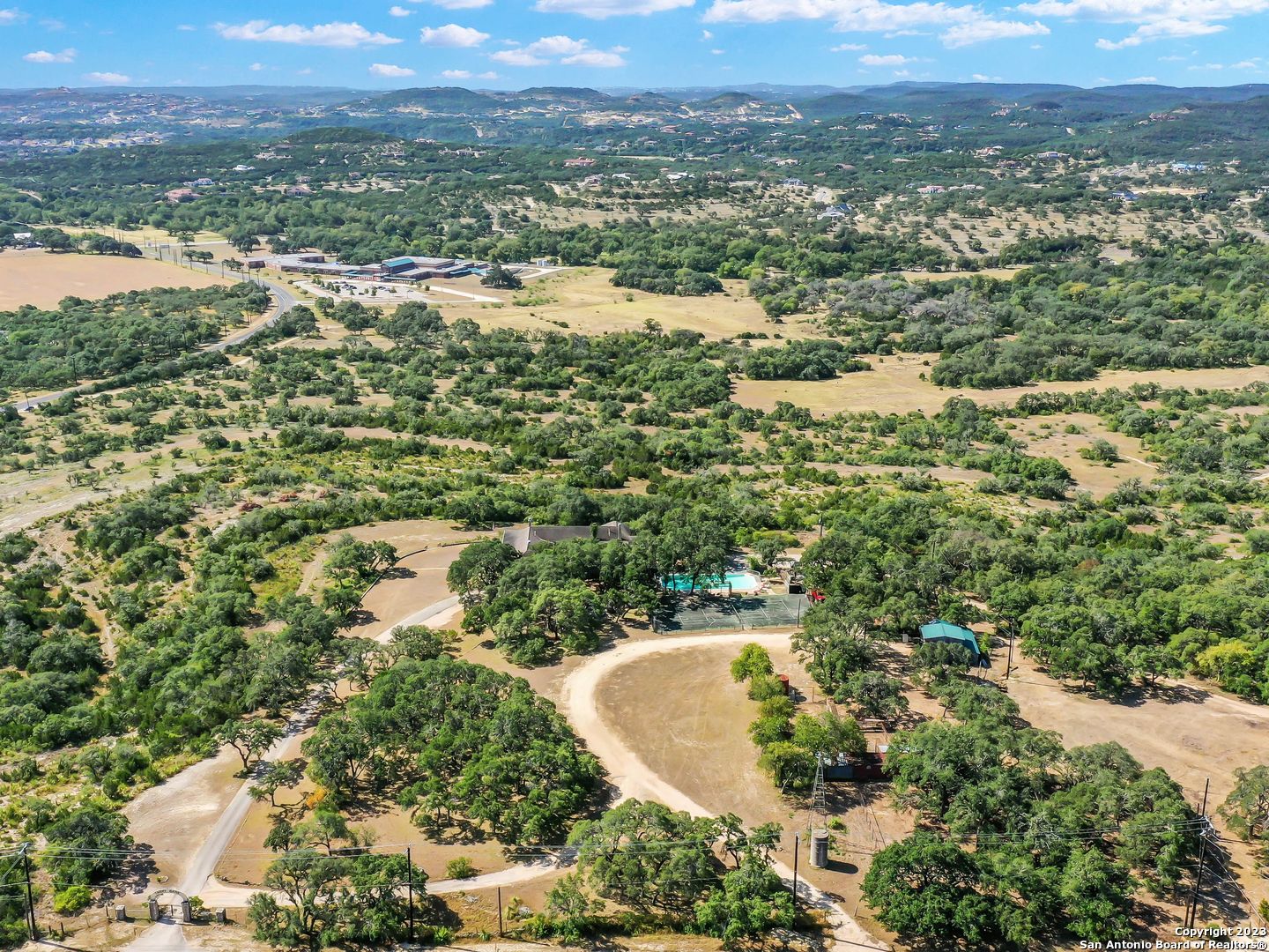 LOT 33 TOUTANT BEAUREGARD RD