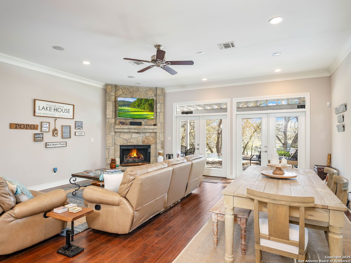 705 RIDGEROAD DR