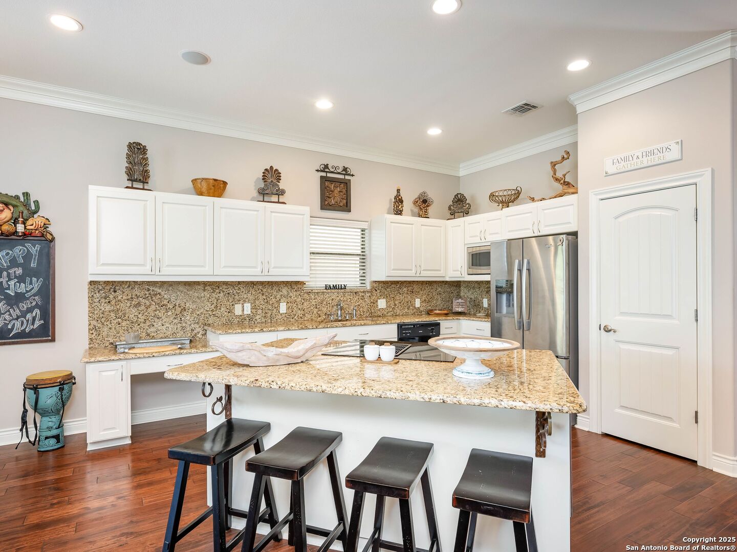 705 RIDGEROAD DR