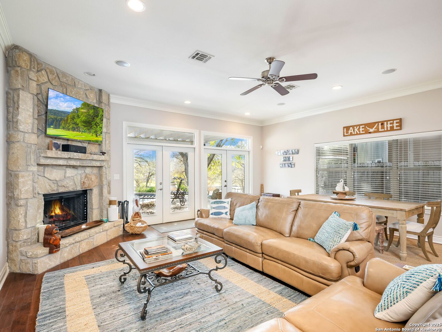 705 RIDGEROAD DR