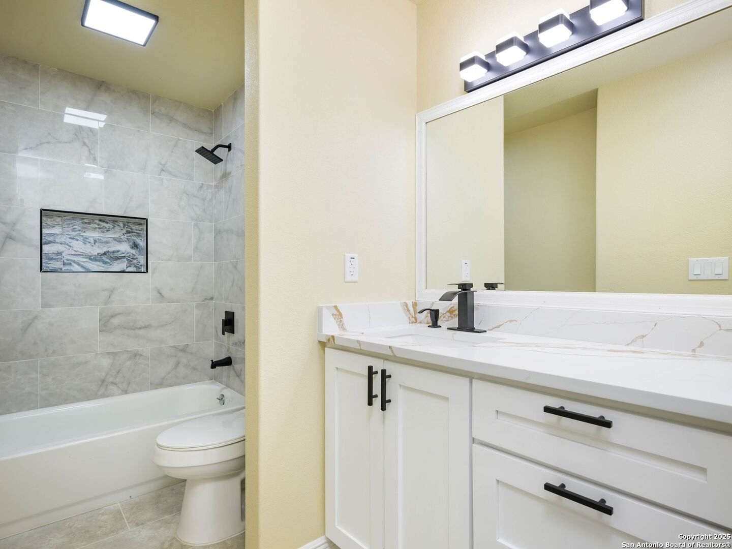 12906 LA QUINTA