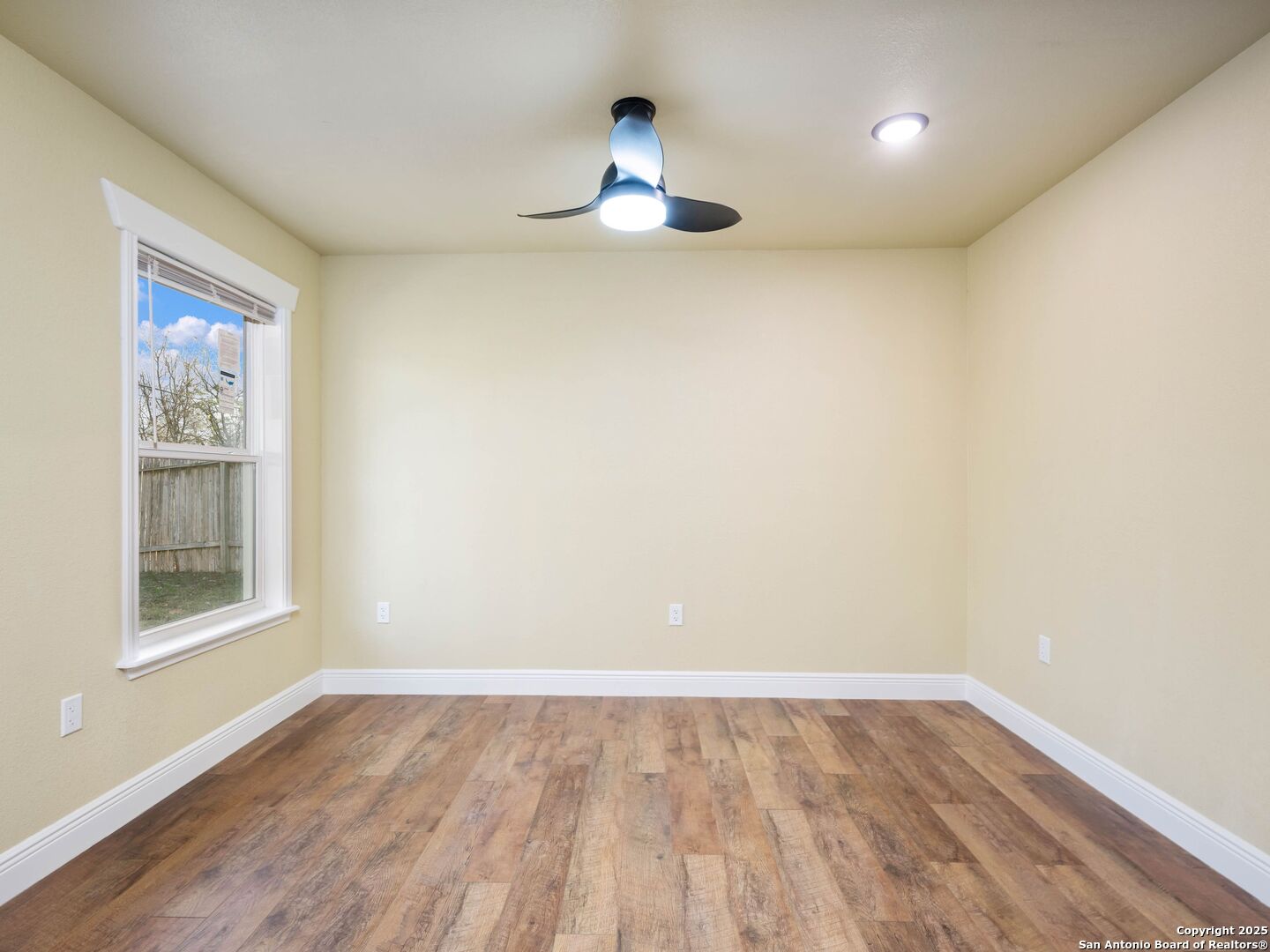 12906 LA QUINTA