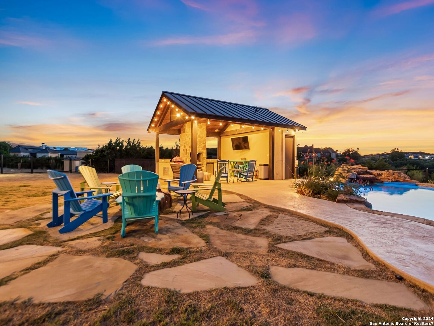 1087 Diamond Ridge