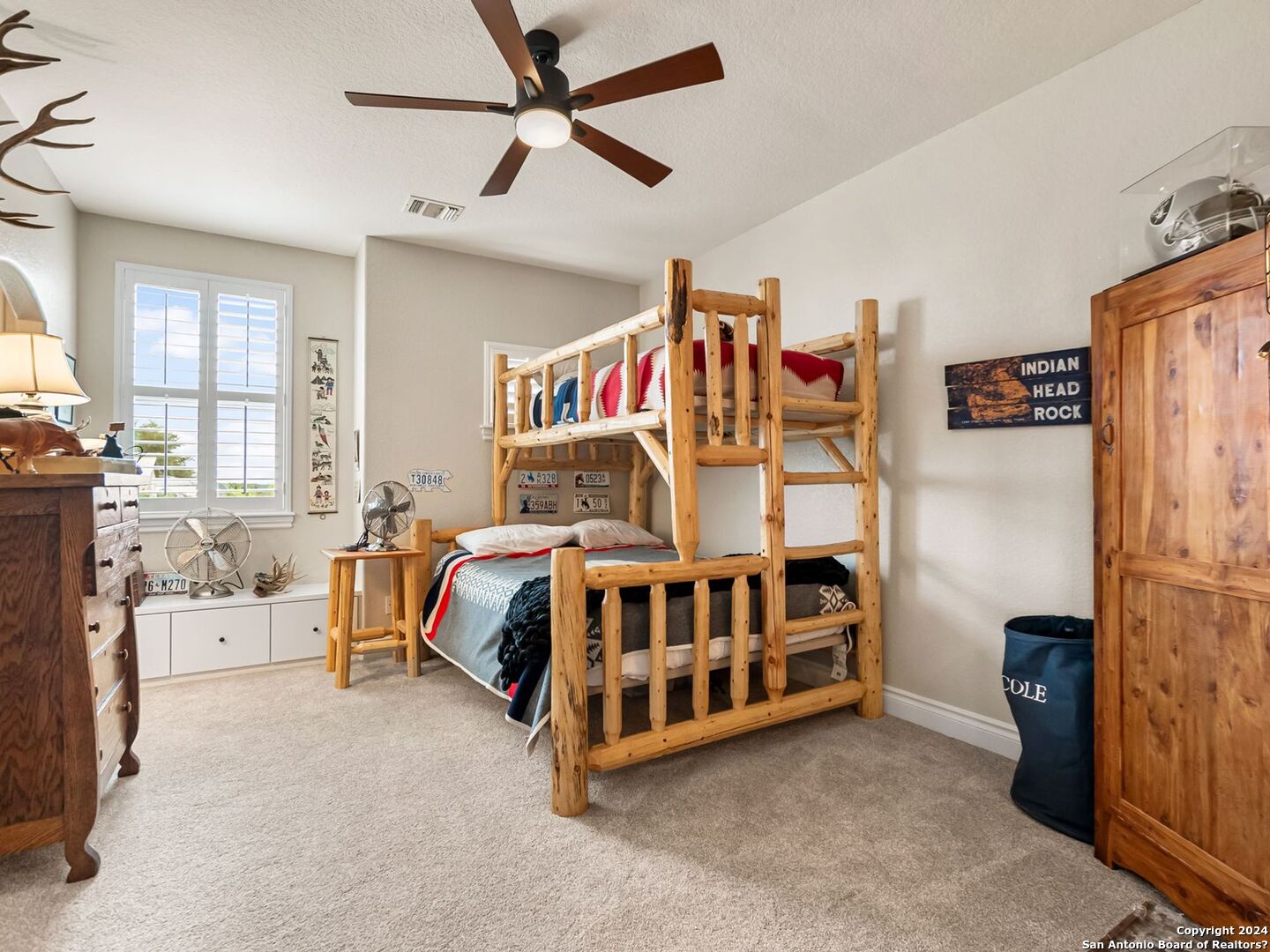 1087 Diamond Ridge