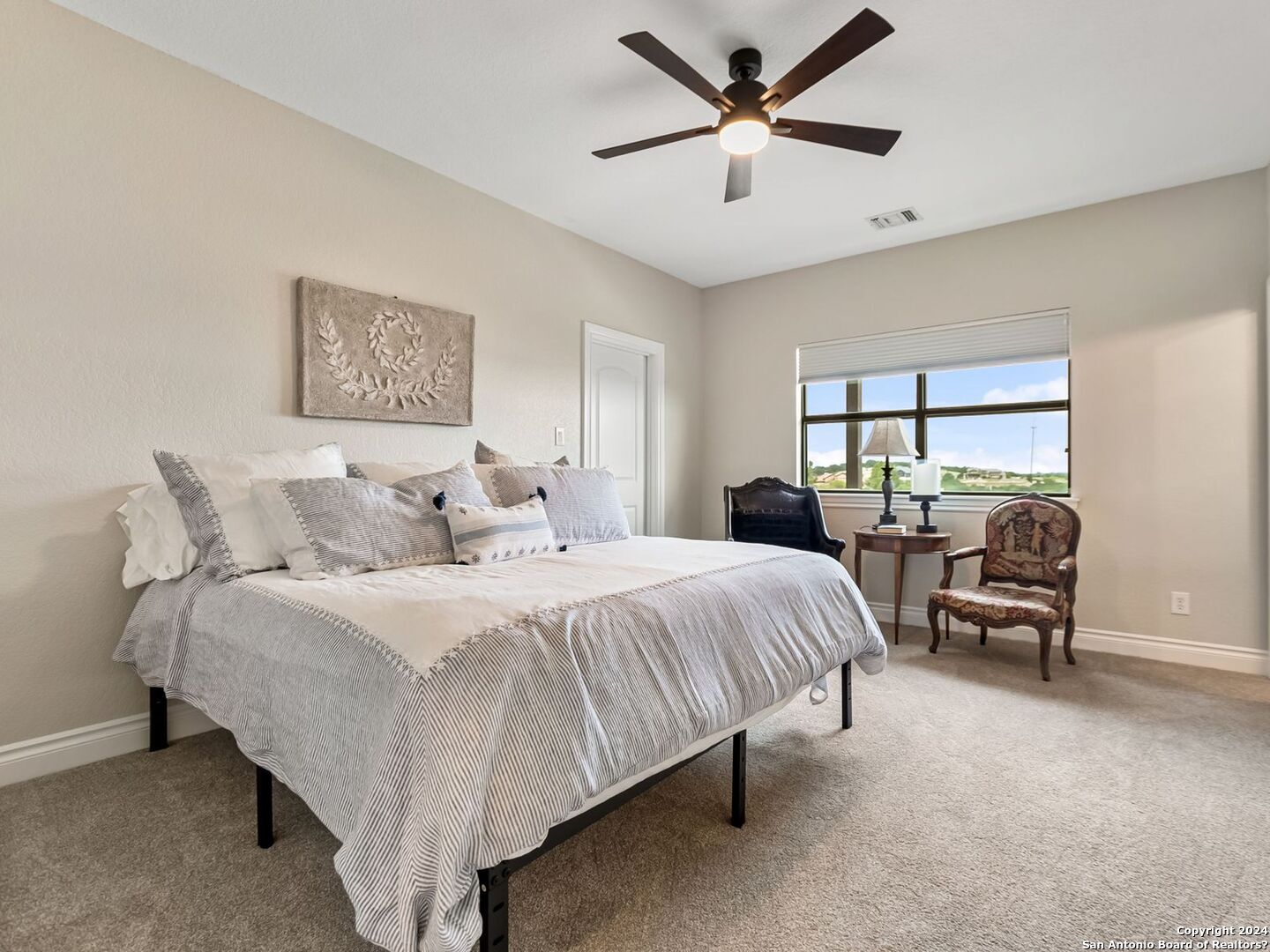 1087 Diamond Ridge