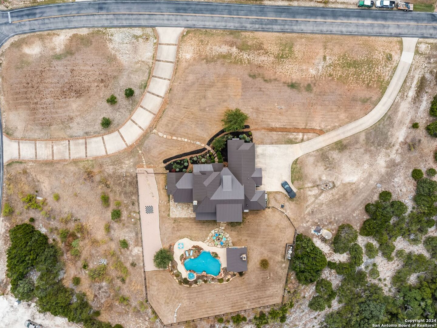 1087 Diamond Ridge