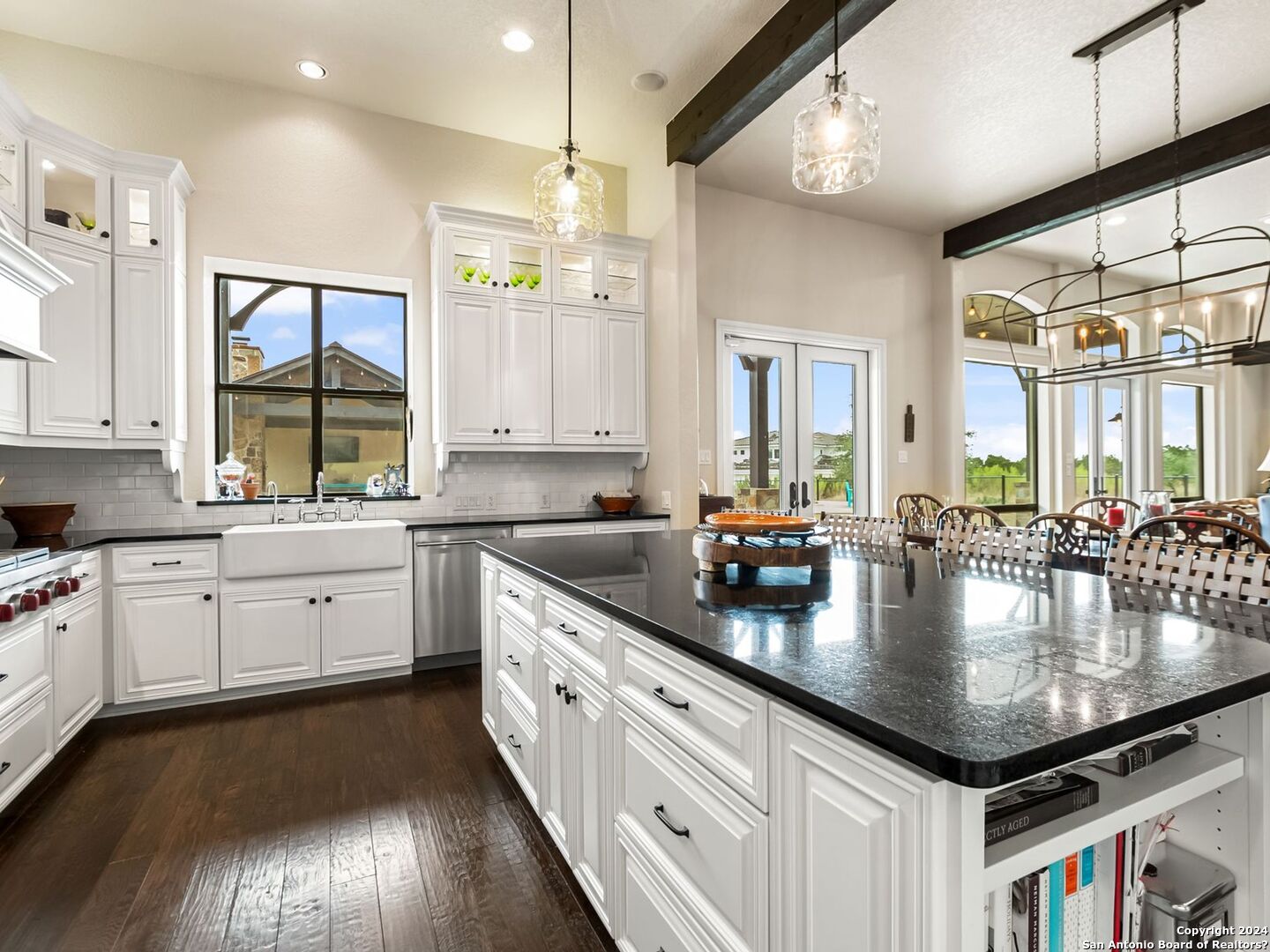 1087 Diamond Ridge