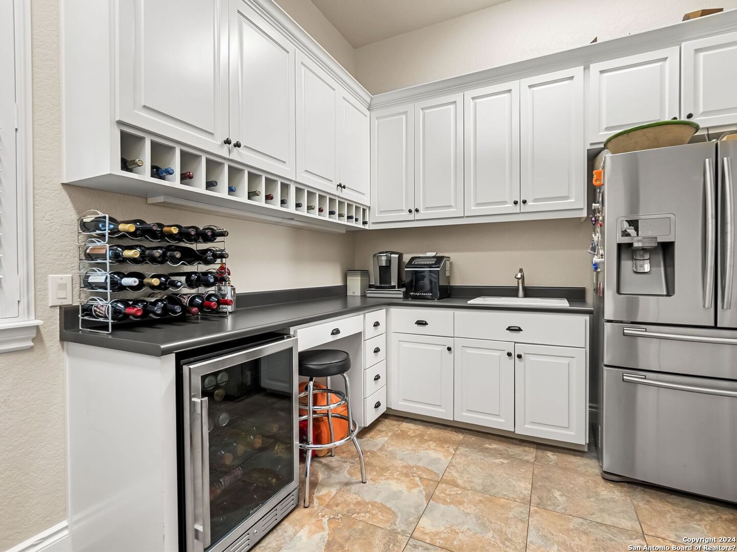 1087 Diamond Ridge