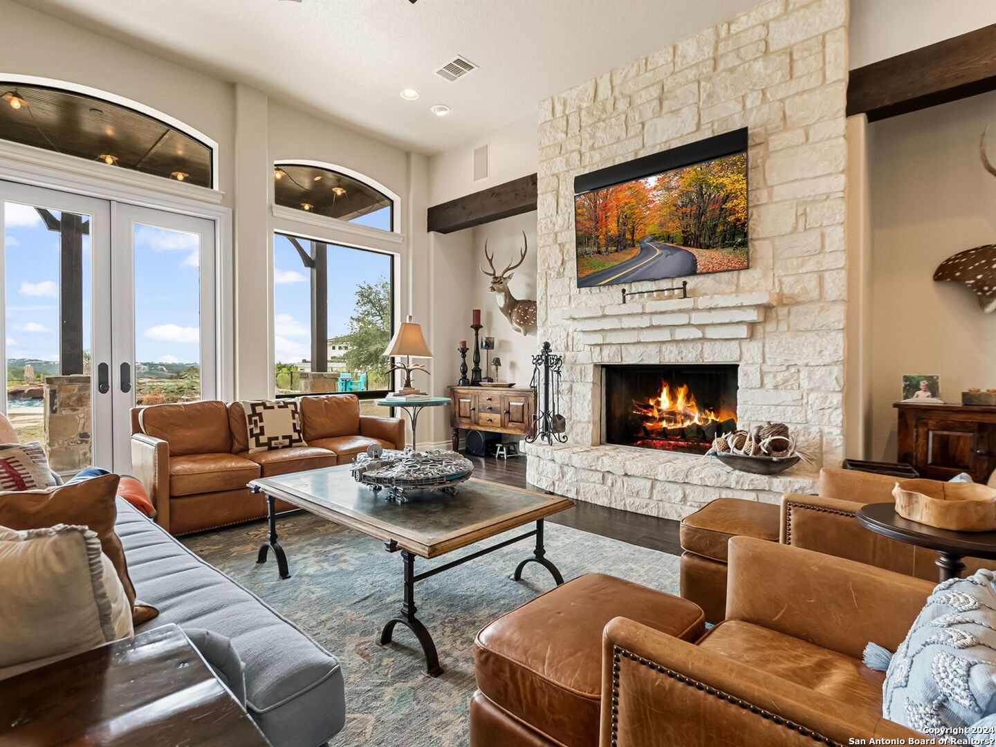 1087 Diamond Ridge