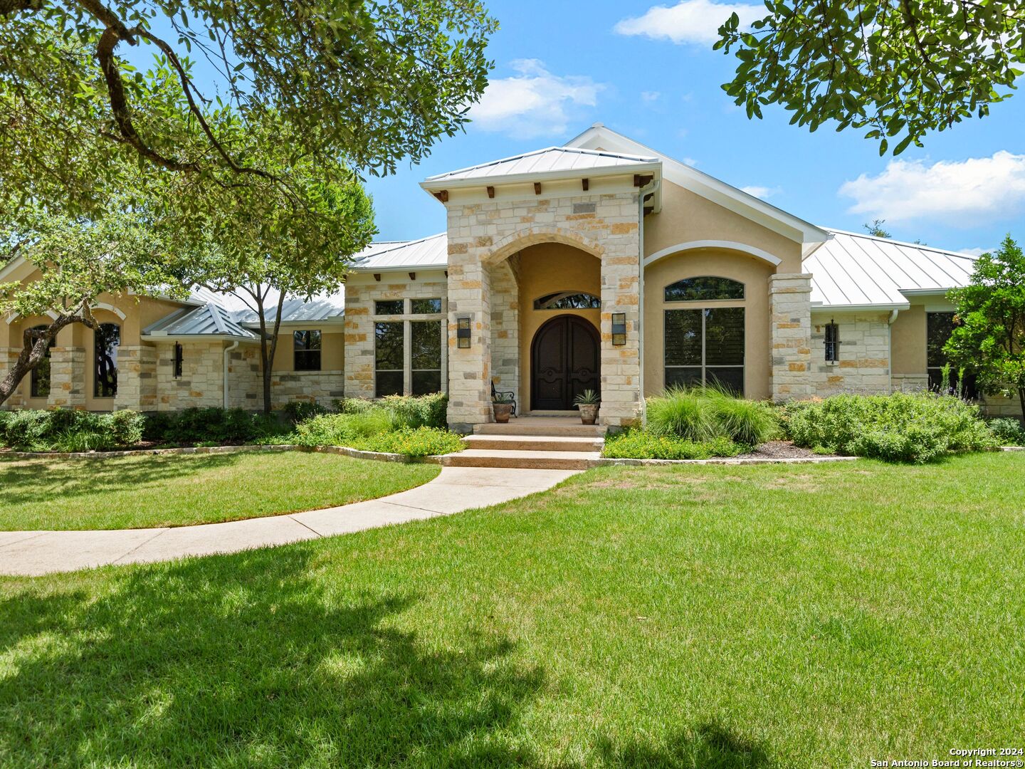 676 Long Meadows