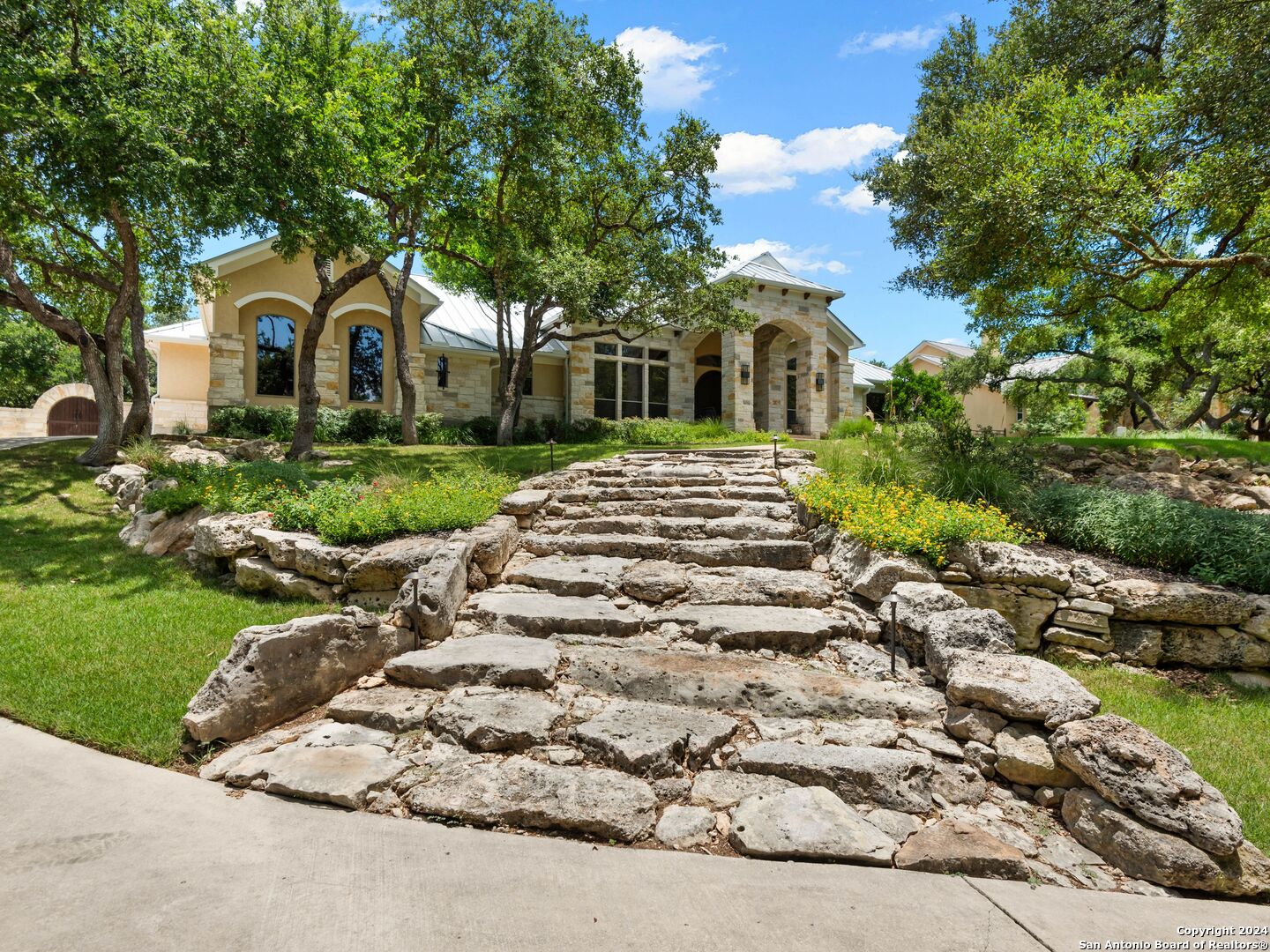 676 Long Meadows