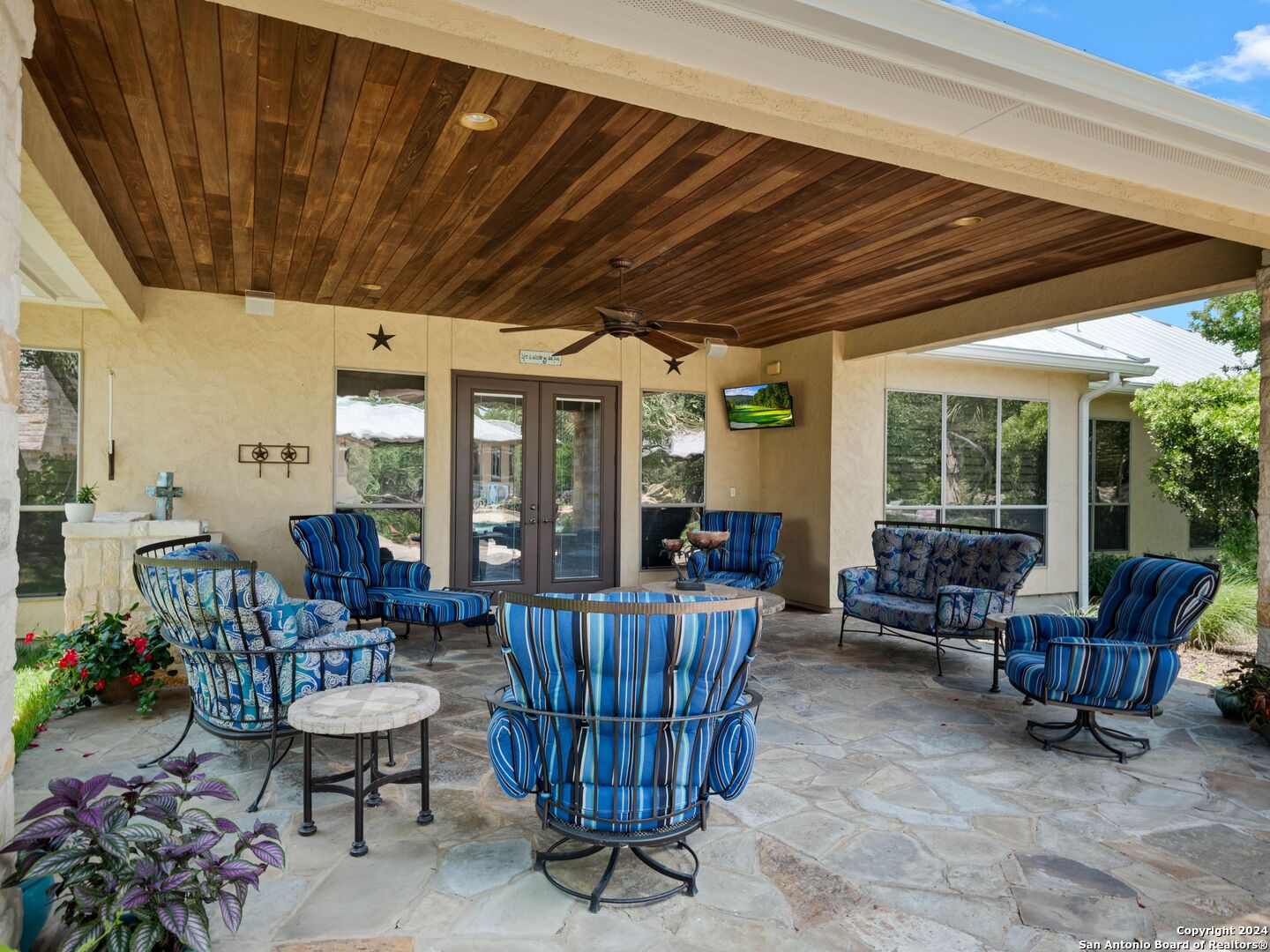 676 Long Meadows