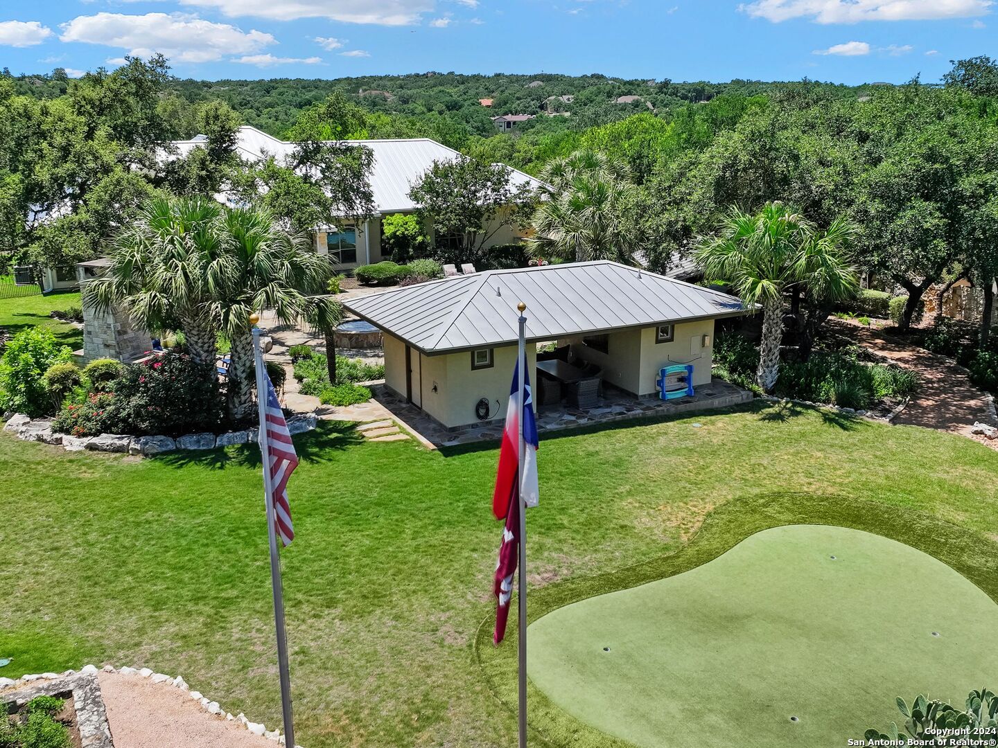 676 Long Meadows
