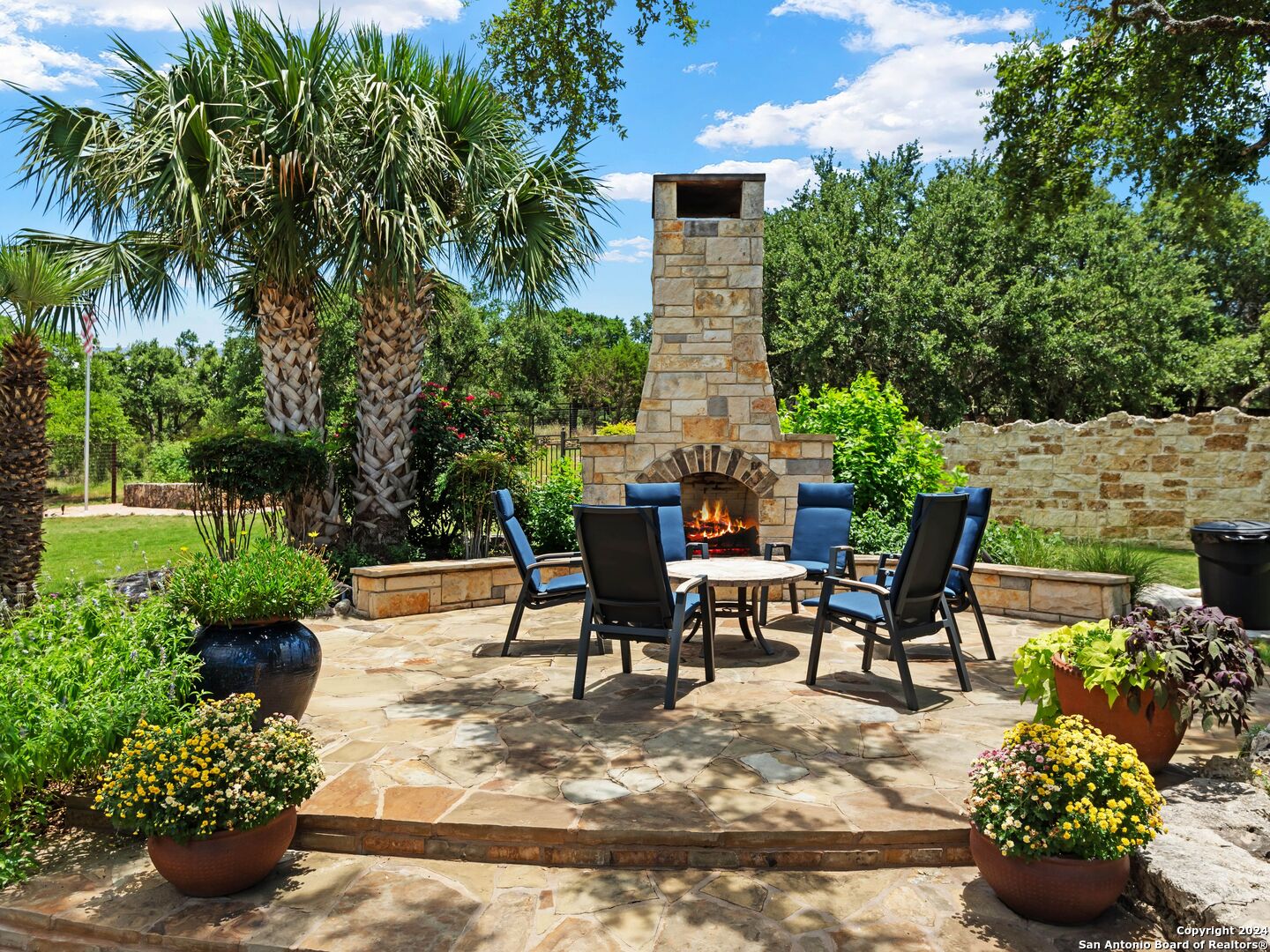 676 Long Meadows