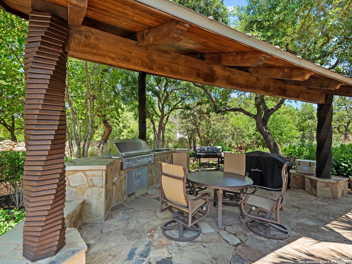 676 Long Meadows