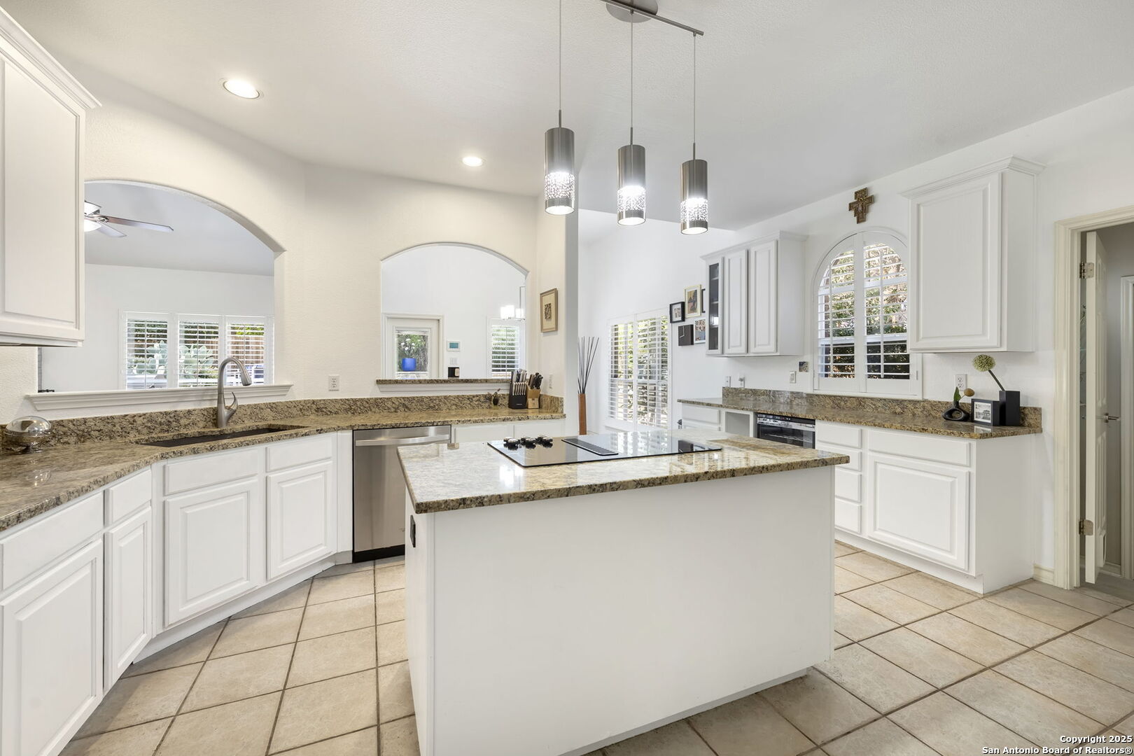 55 SILVERHORN DR