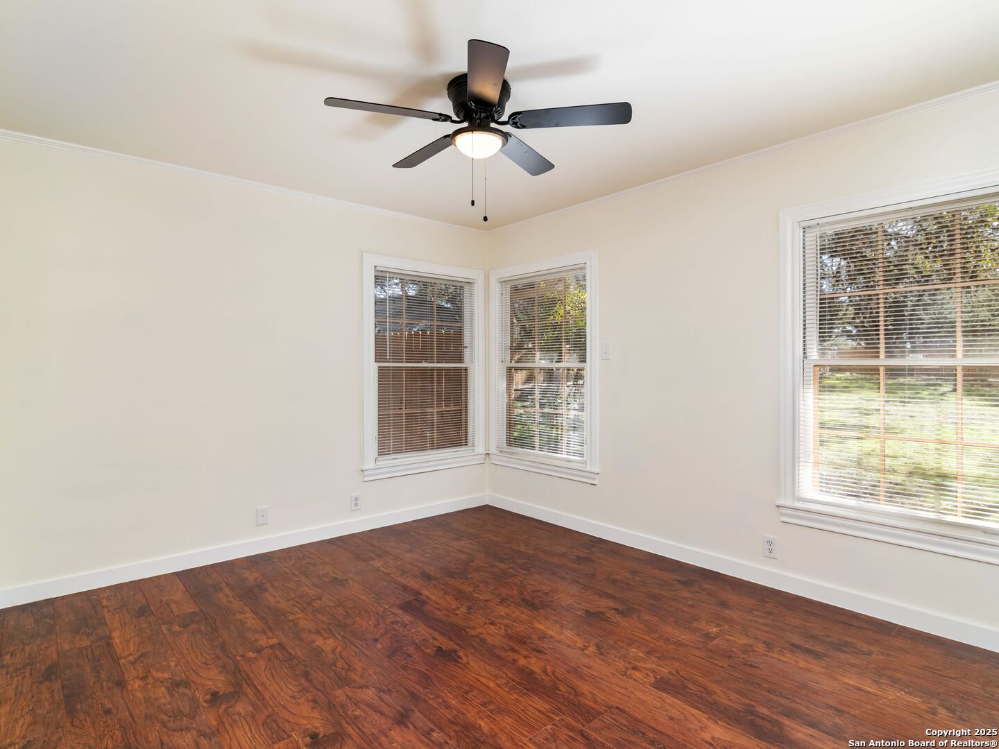 306 ZORNIA DR
