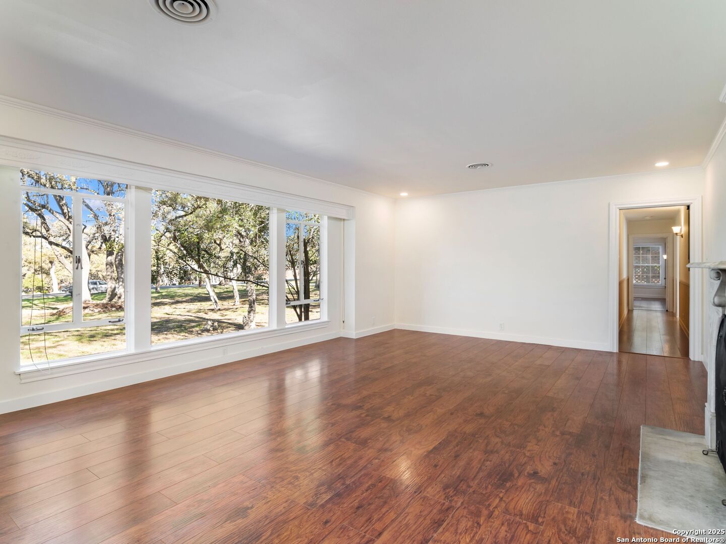 306 ZORNIA DR