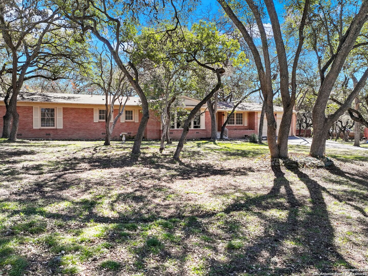 306 ZORNIA DR