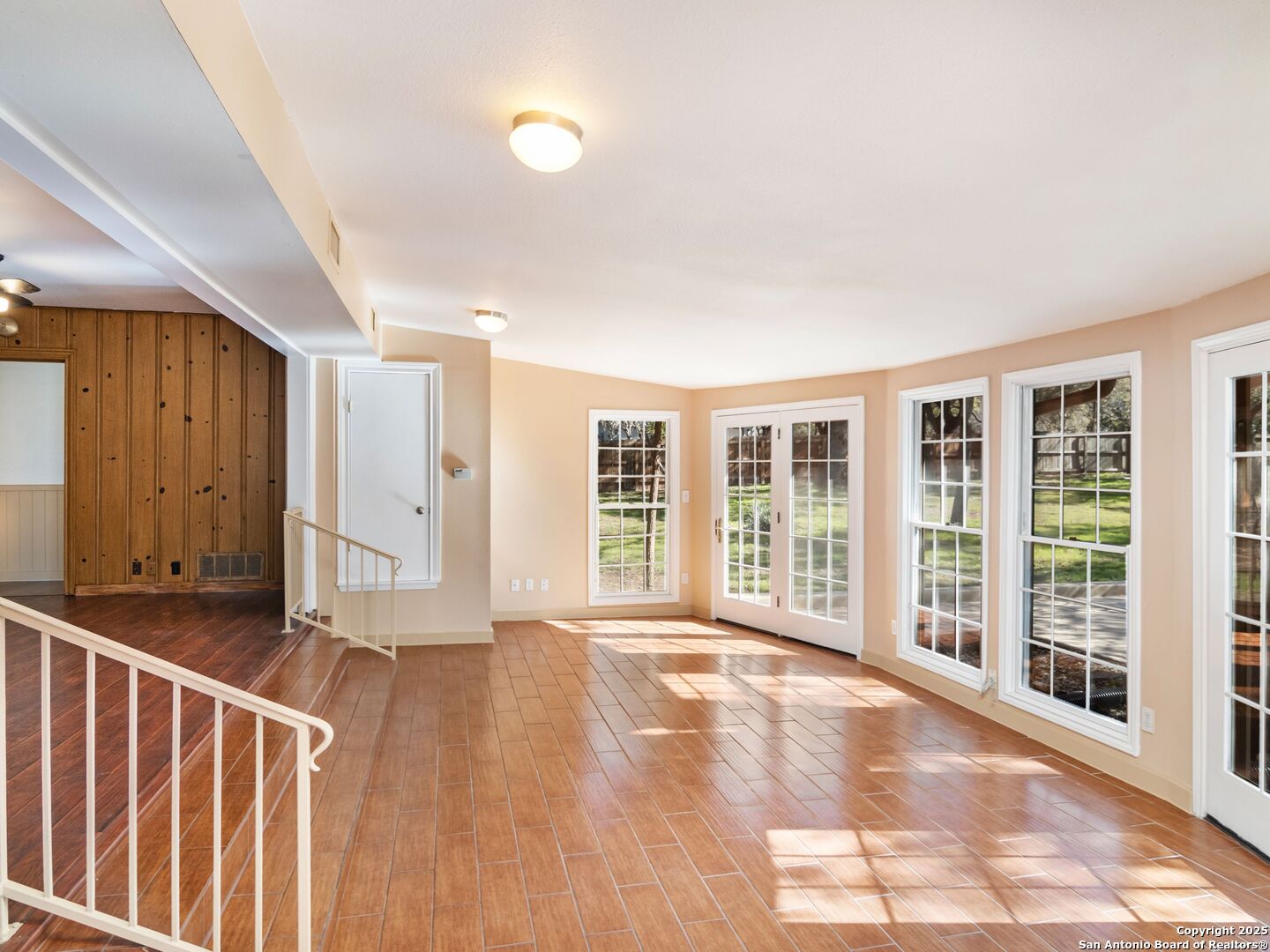 306 ZORNIA DR