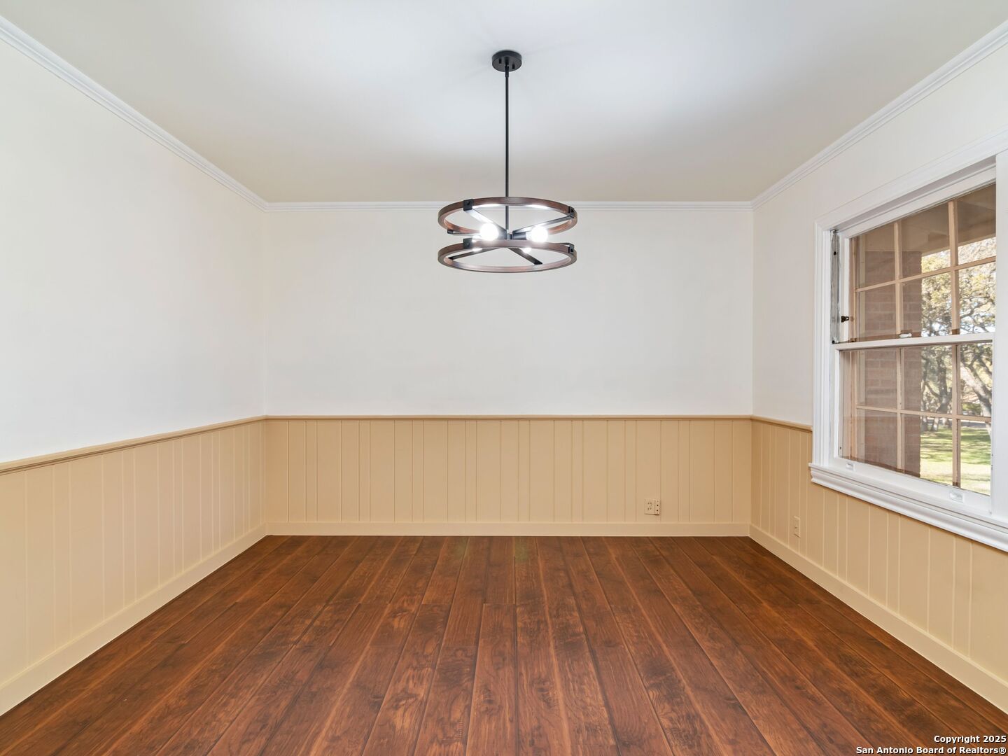 306 ZORNIA DR